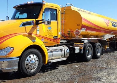 Detailing semi and tanker